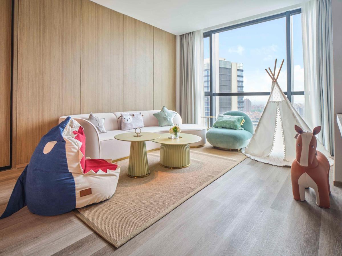 Premium Deluxe Family Suite Room