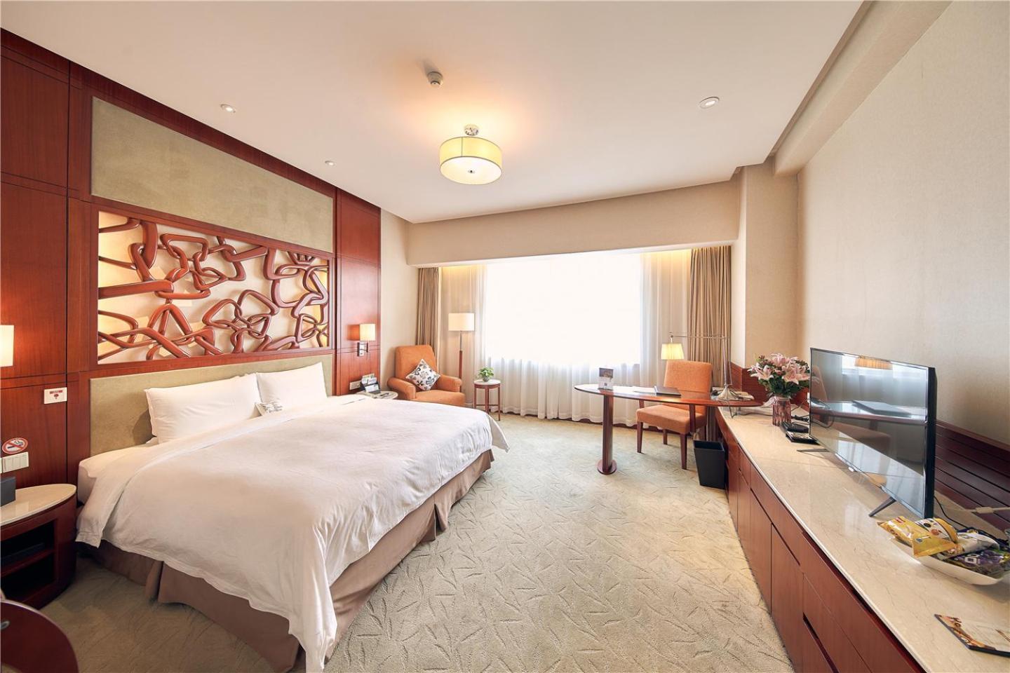 Deluxe King Room,1651191788:JPEG
