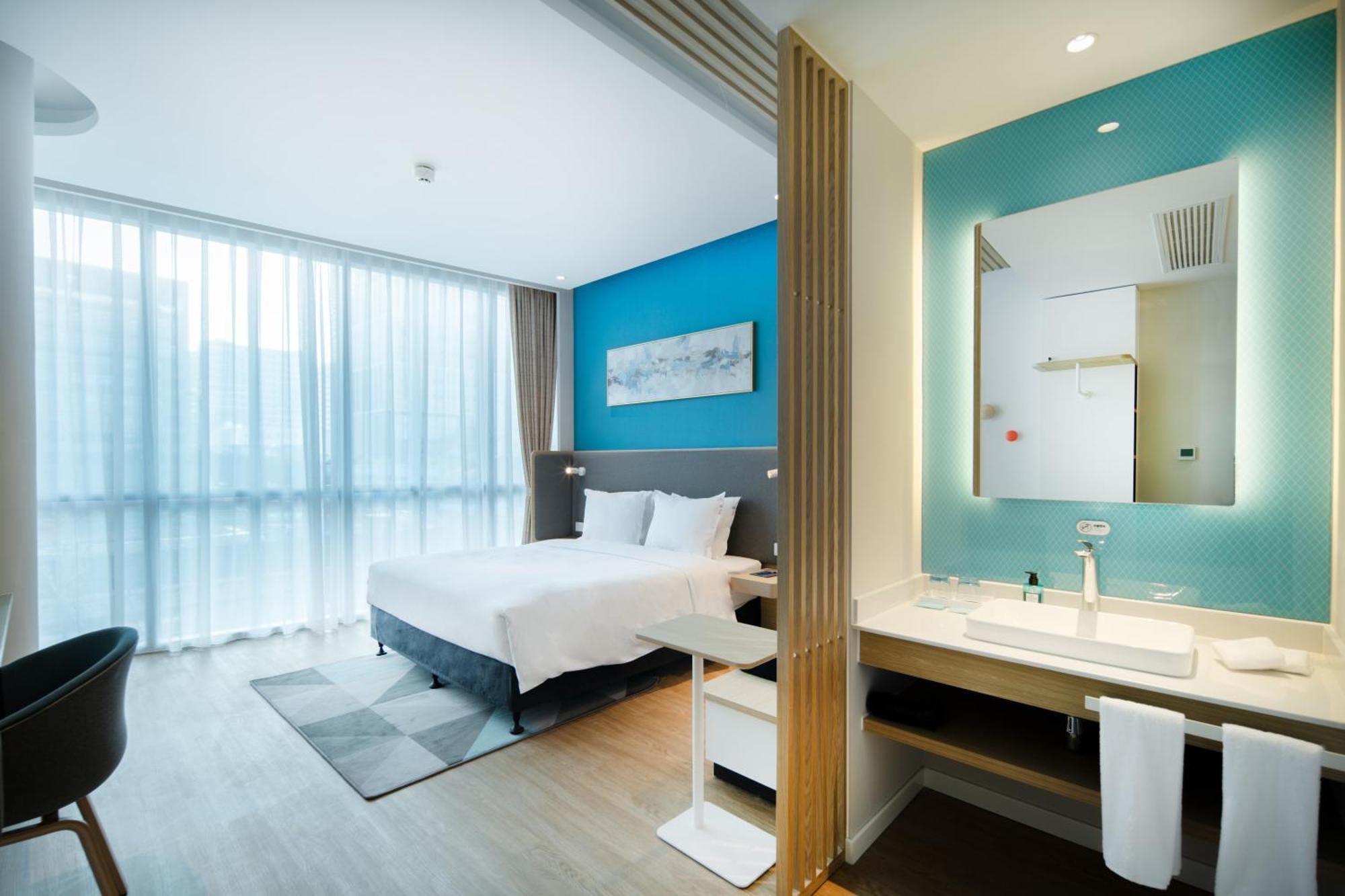 Standard King Room with Extra Floor Space