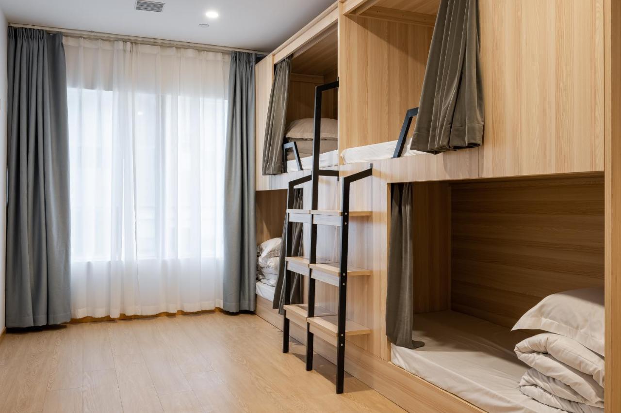 Bed 4-Bed Male Dormitory Room
