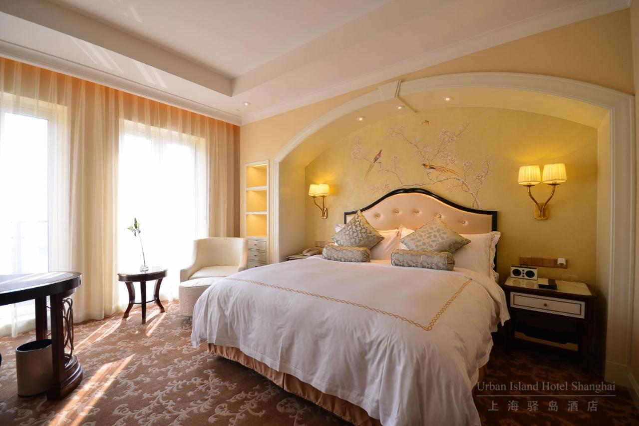 Boutique King Room