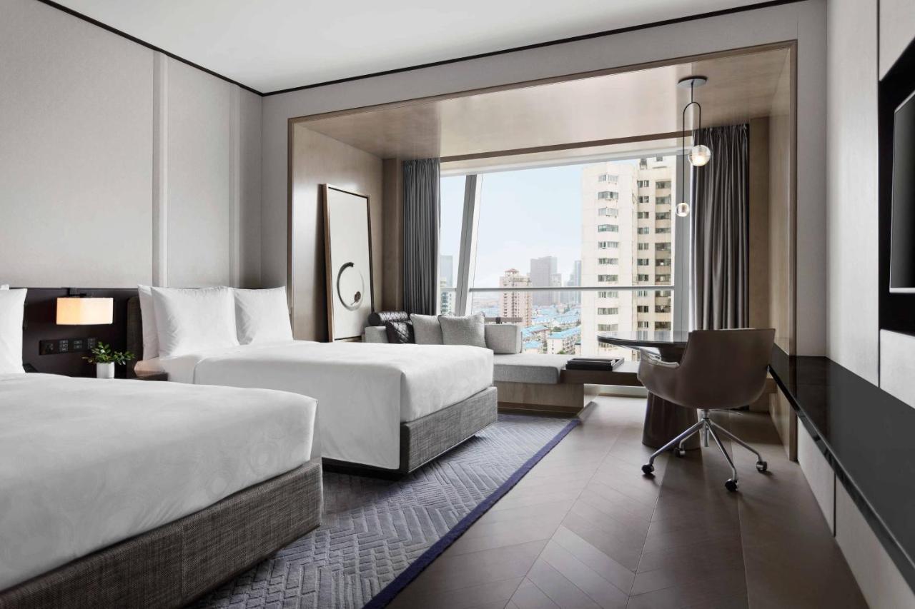Deluxe Twin Room City View