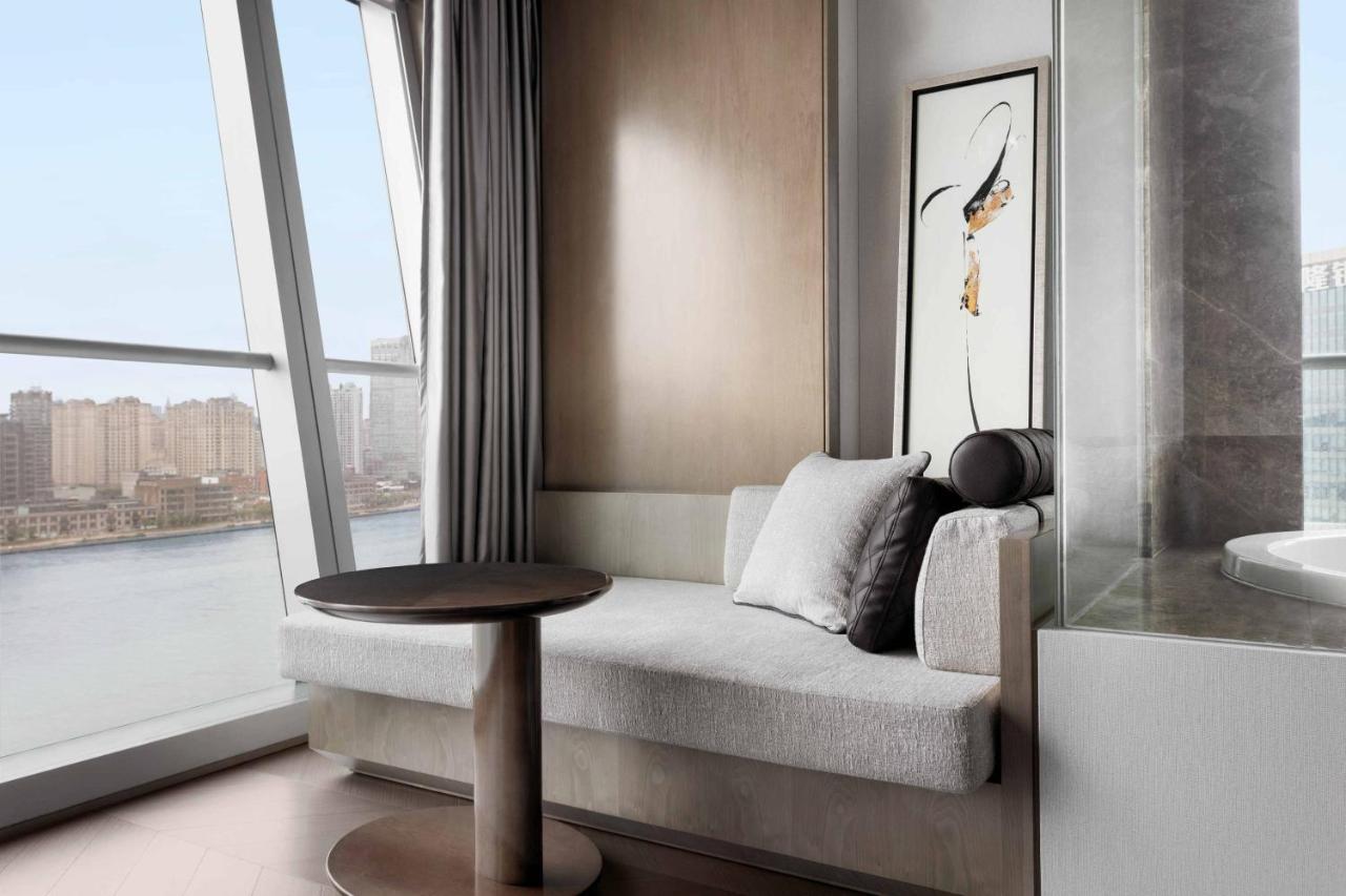 Deluxe Studio Room