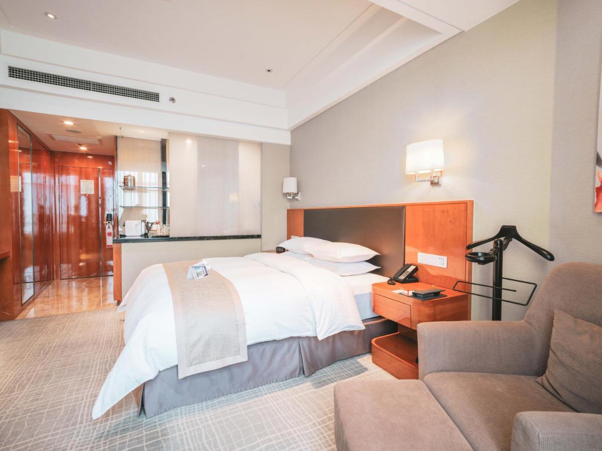 Executive King Room Non-Smoking