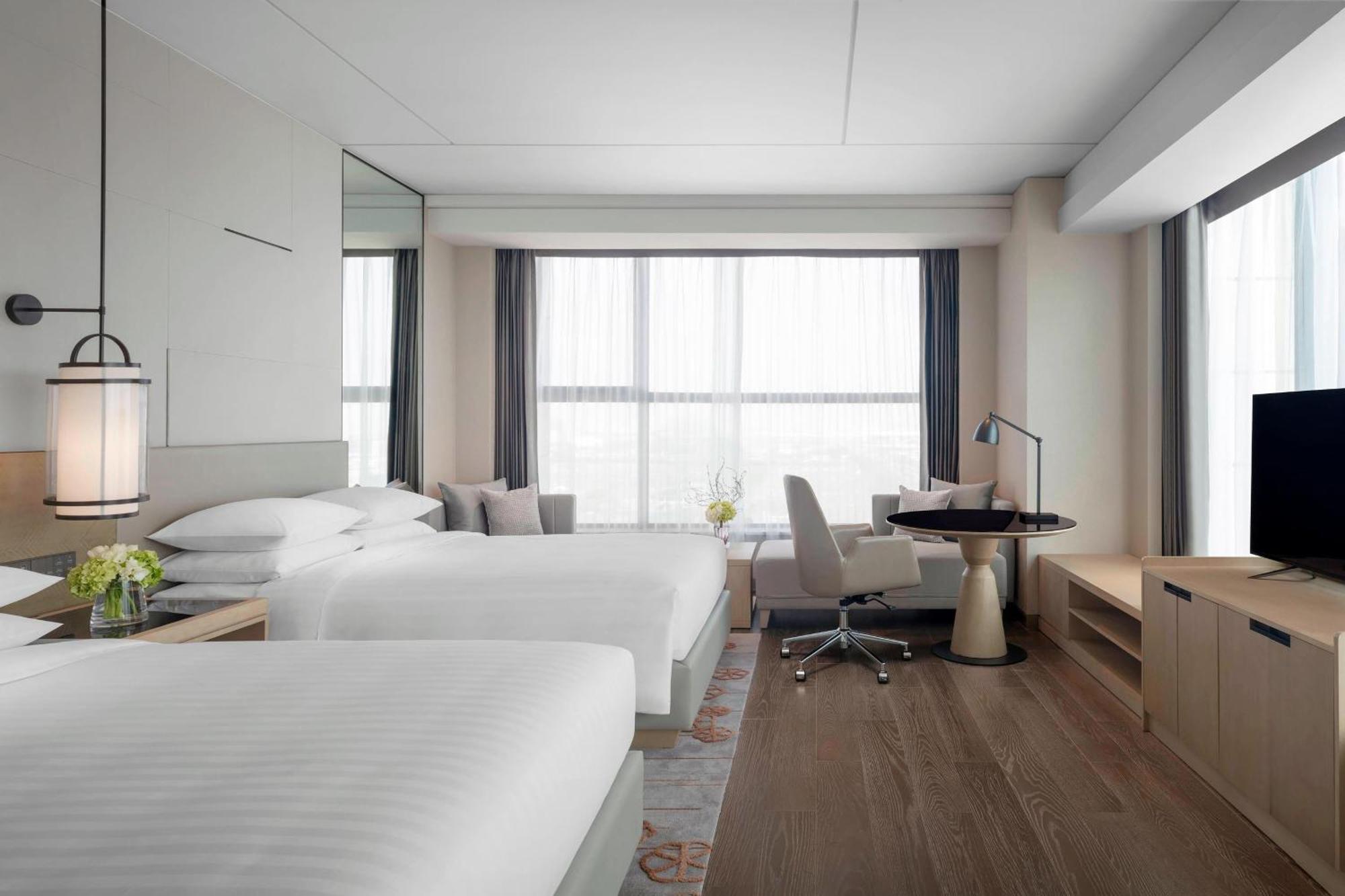 Deluxe Family Connecting Room