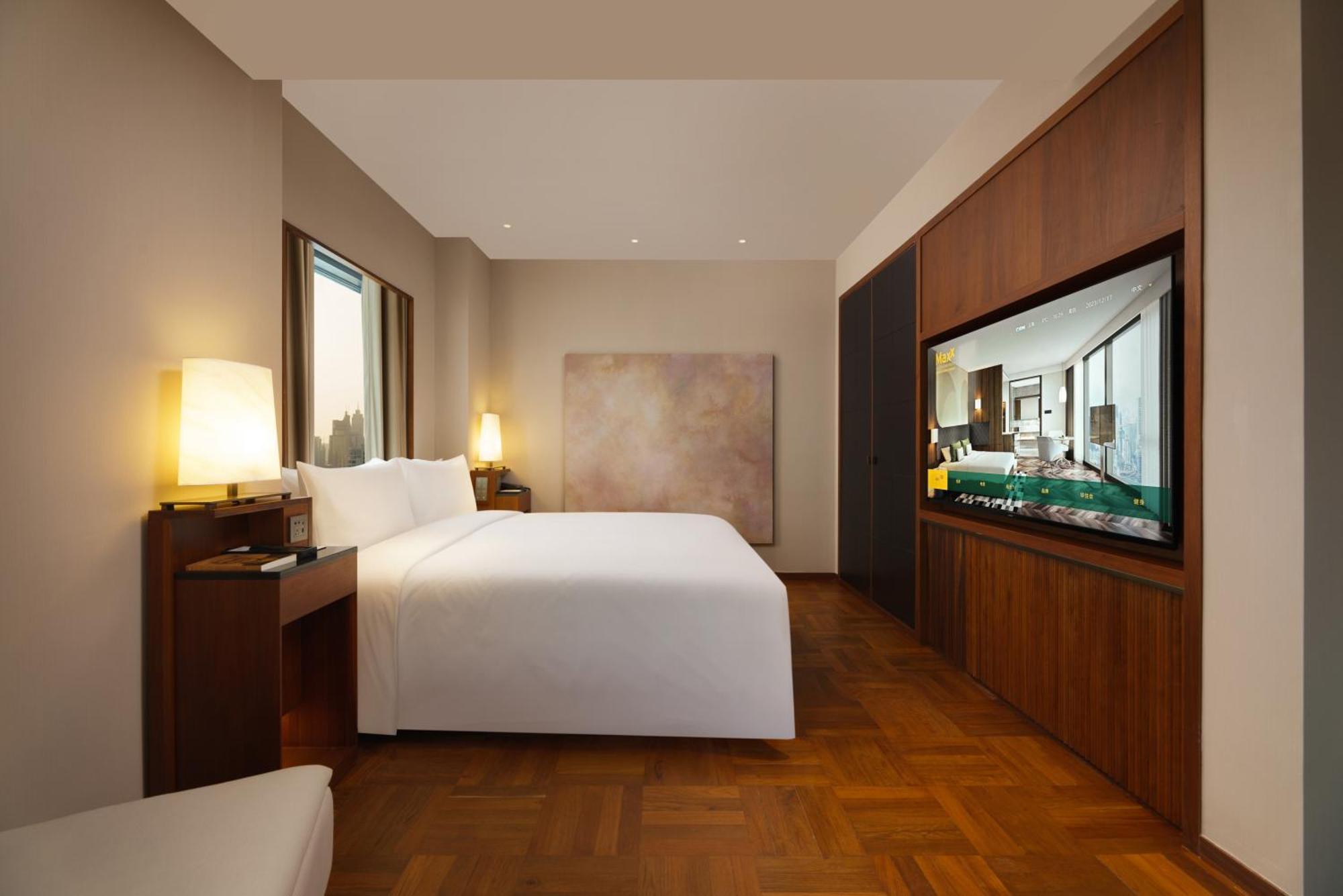 Shanghai Studio with City View
