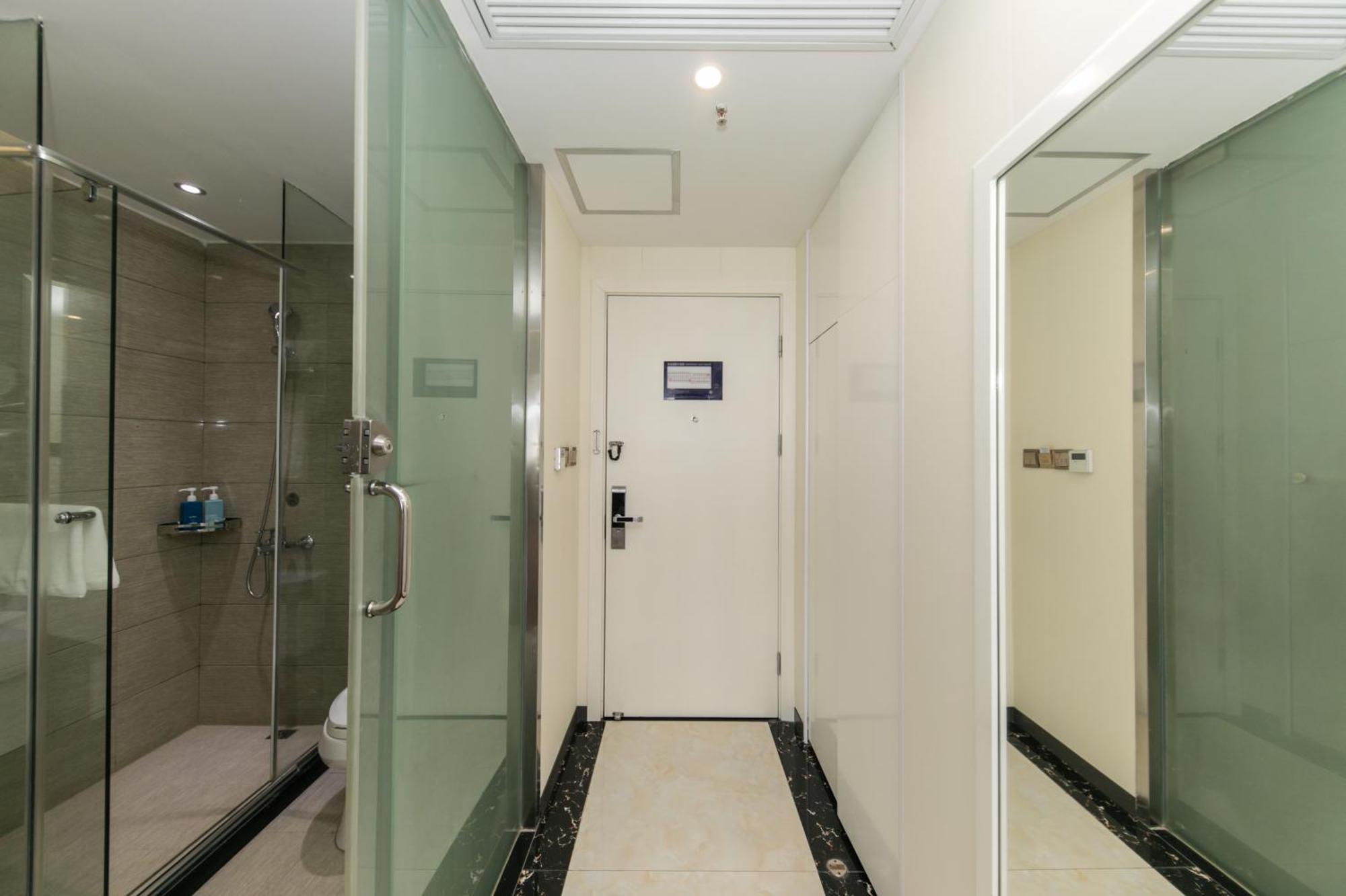 Chambre Triple avec Douche