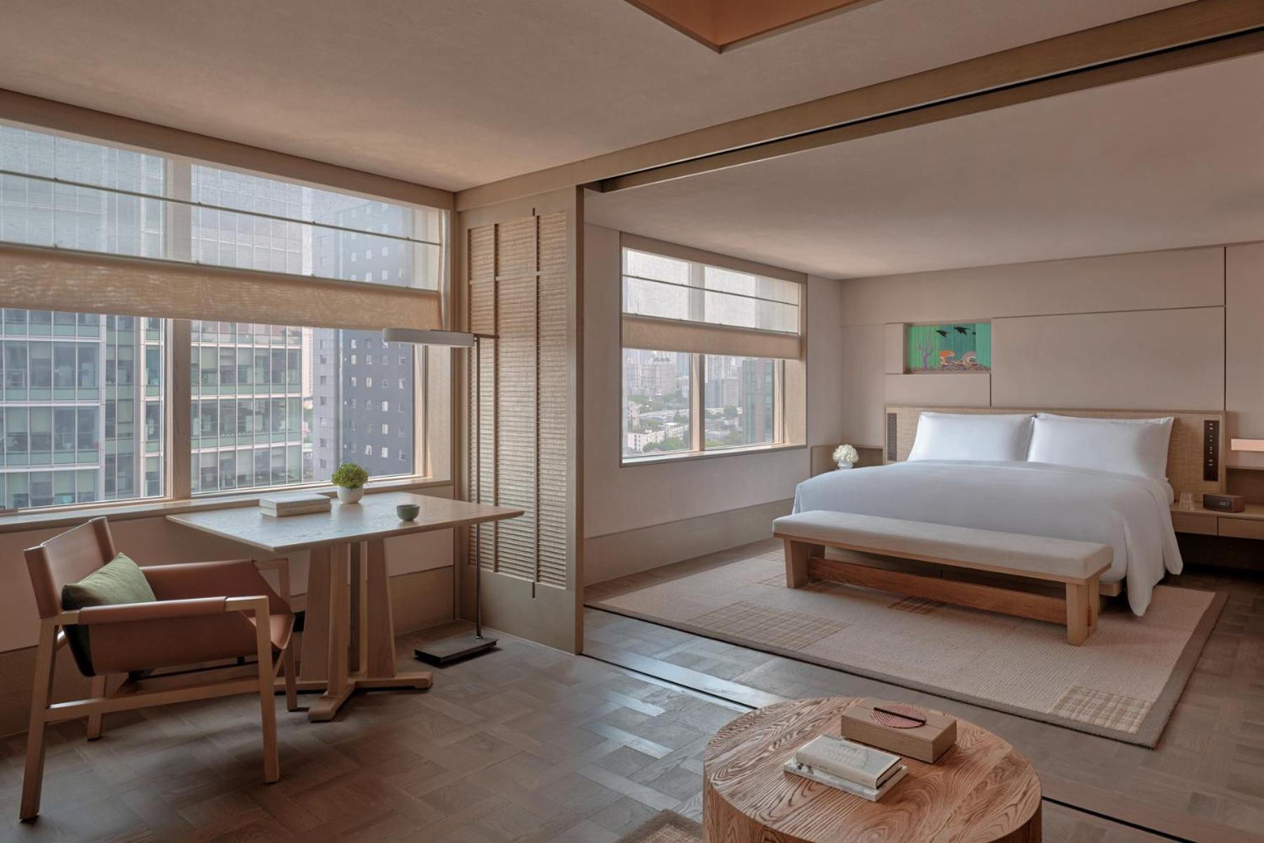 Deluxe King Suite,1672576764:JPEG