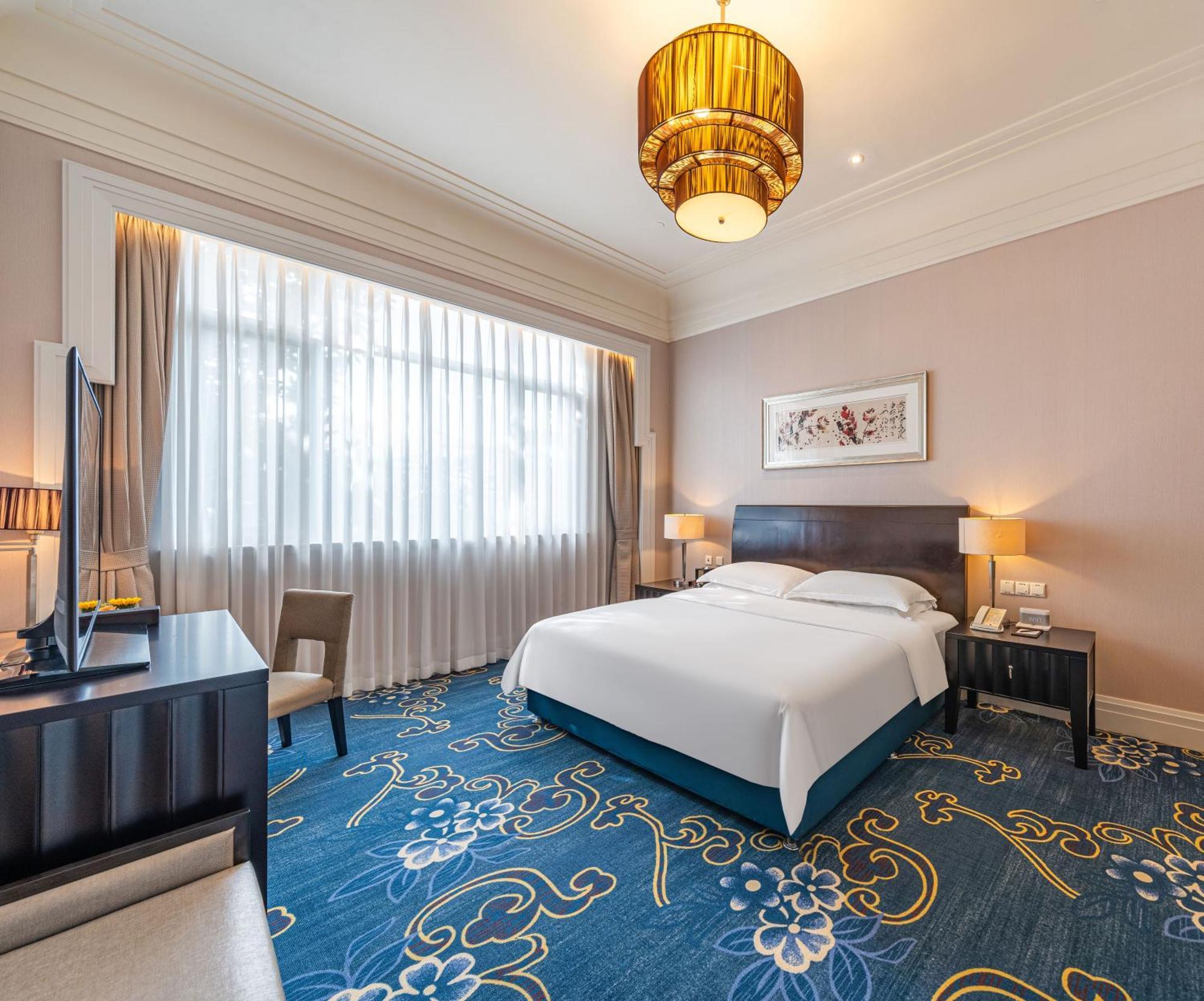 Superior Queen Room