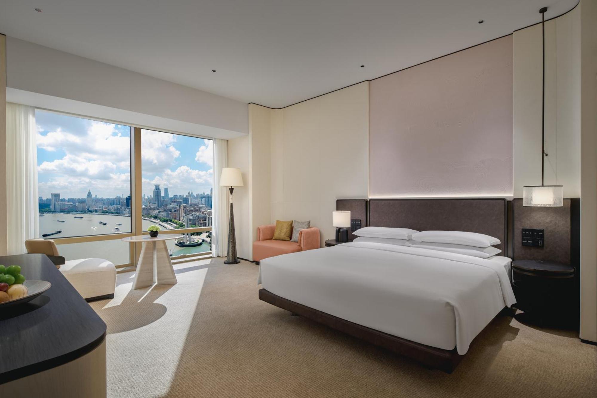King Room River View Club Access