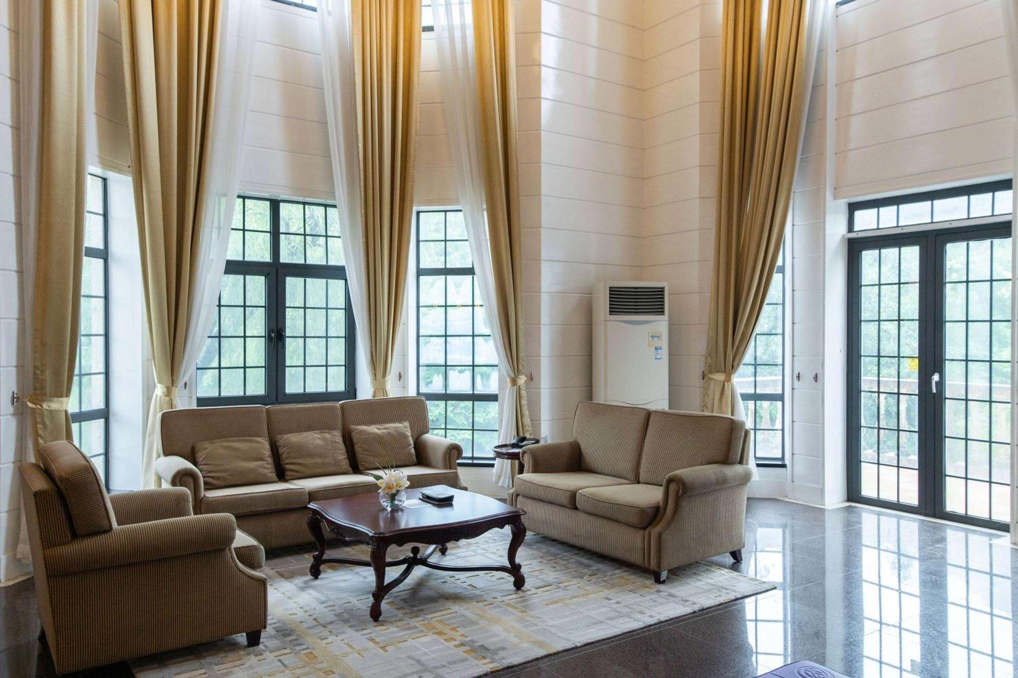 Deluxe Villa