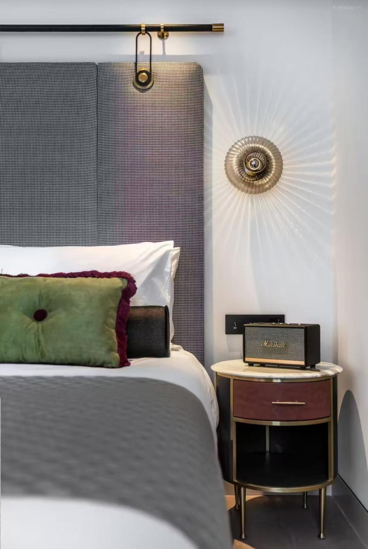 Premium King Room