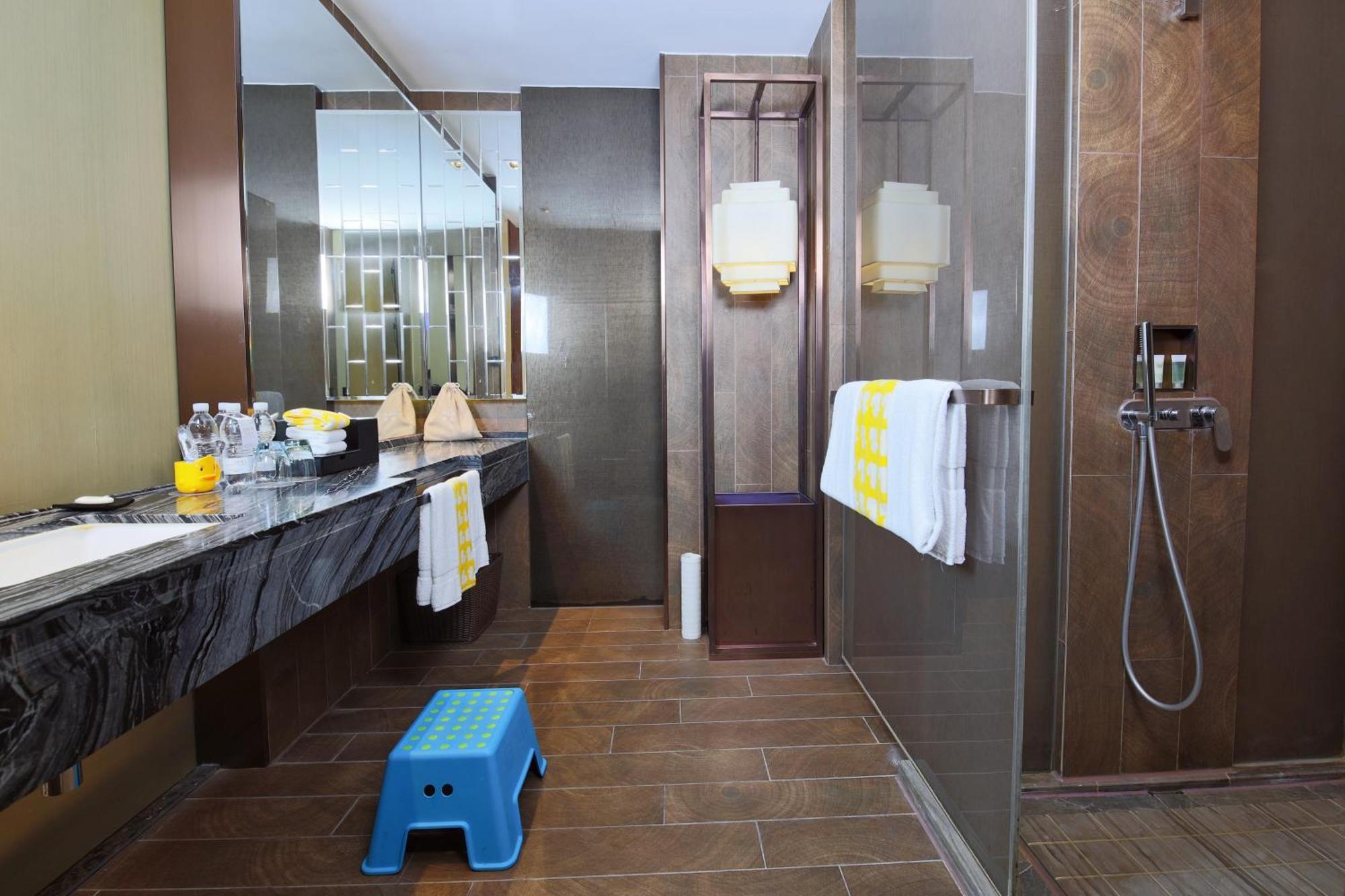 Deluxe King Room Balcony
