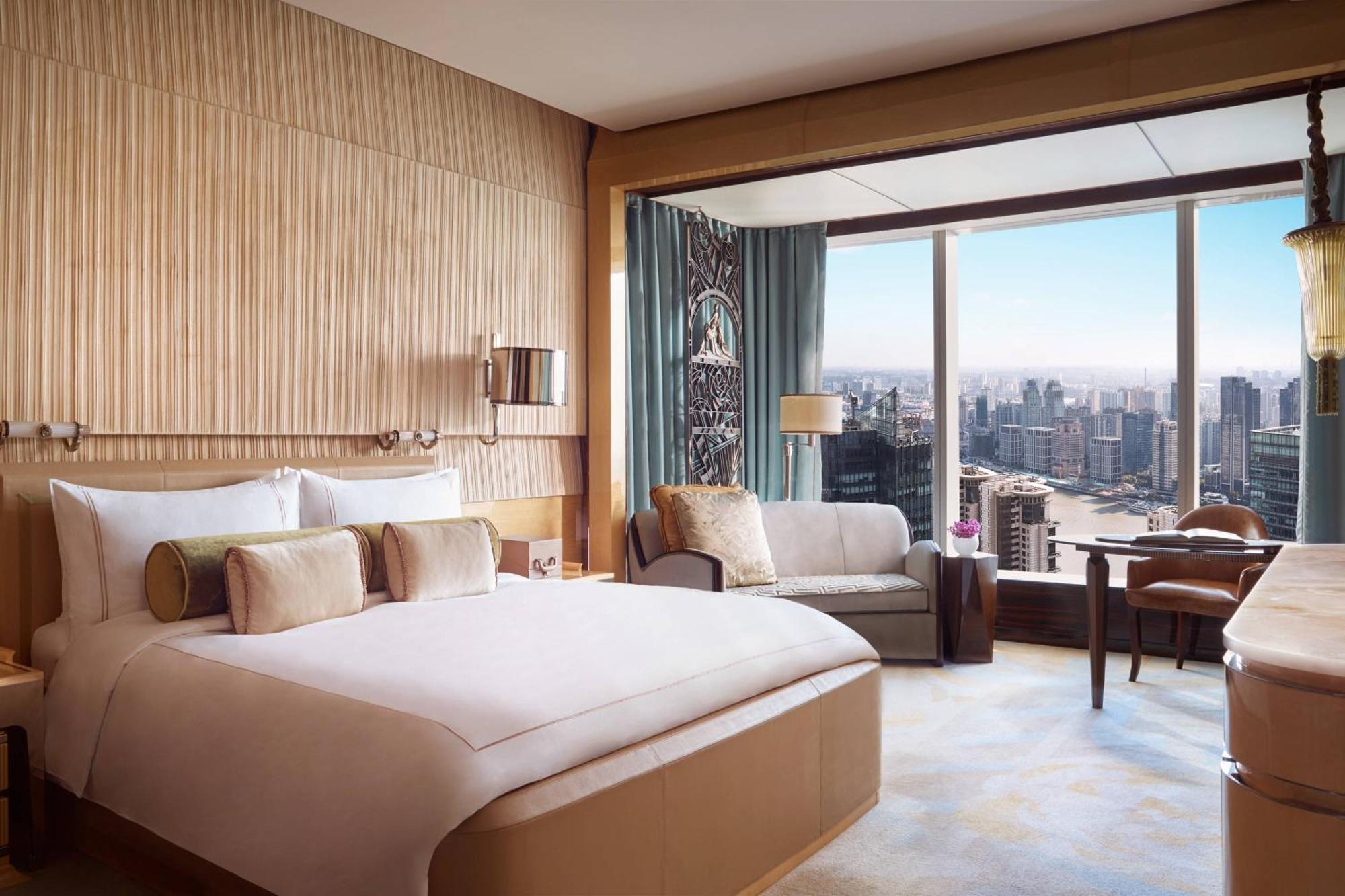 Club Deluxe Room,1608784979:JPEG