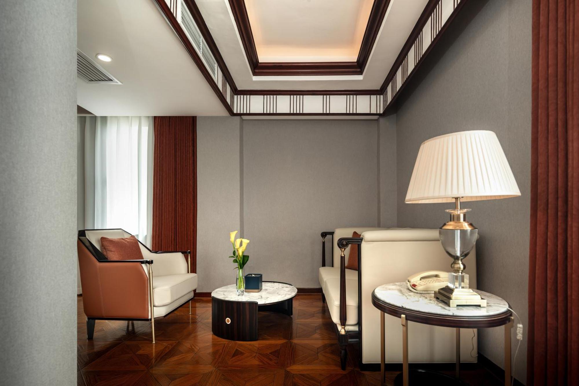 Suite Specialty