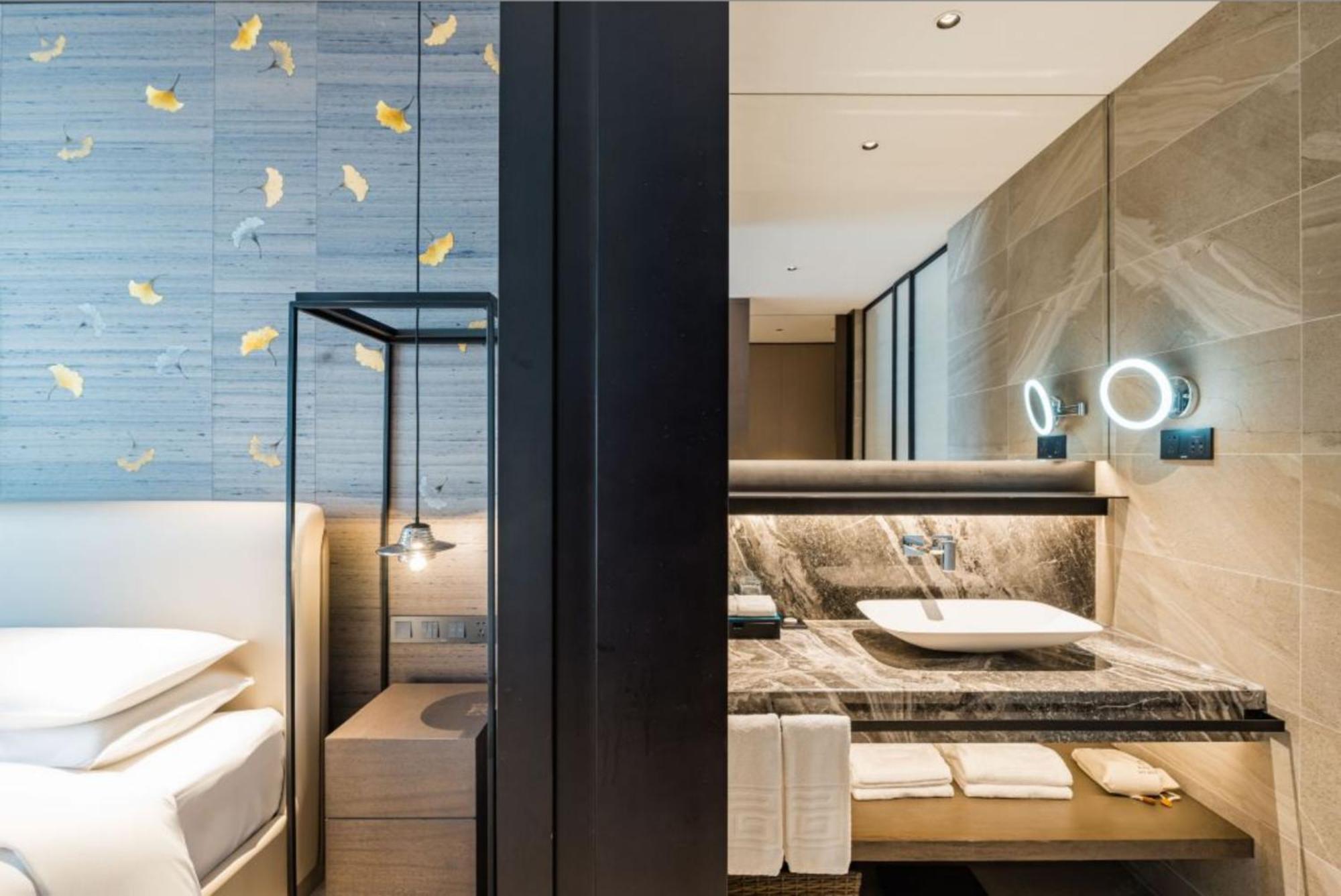 Twin Room Shower