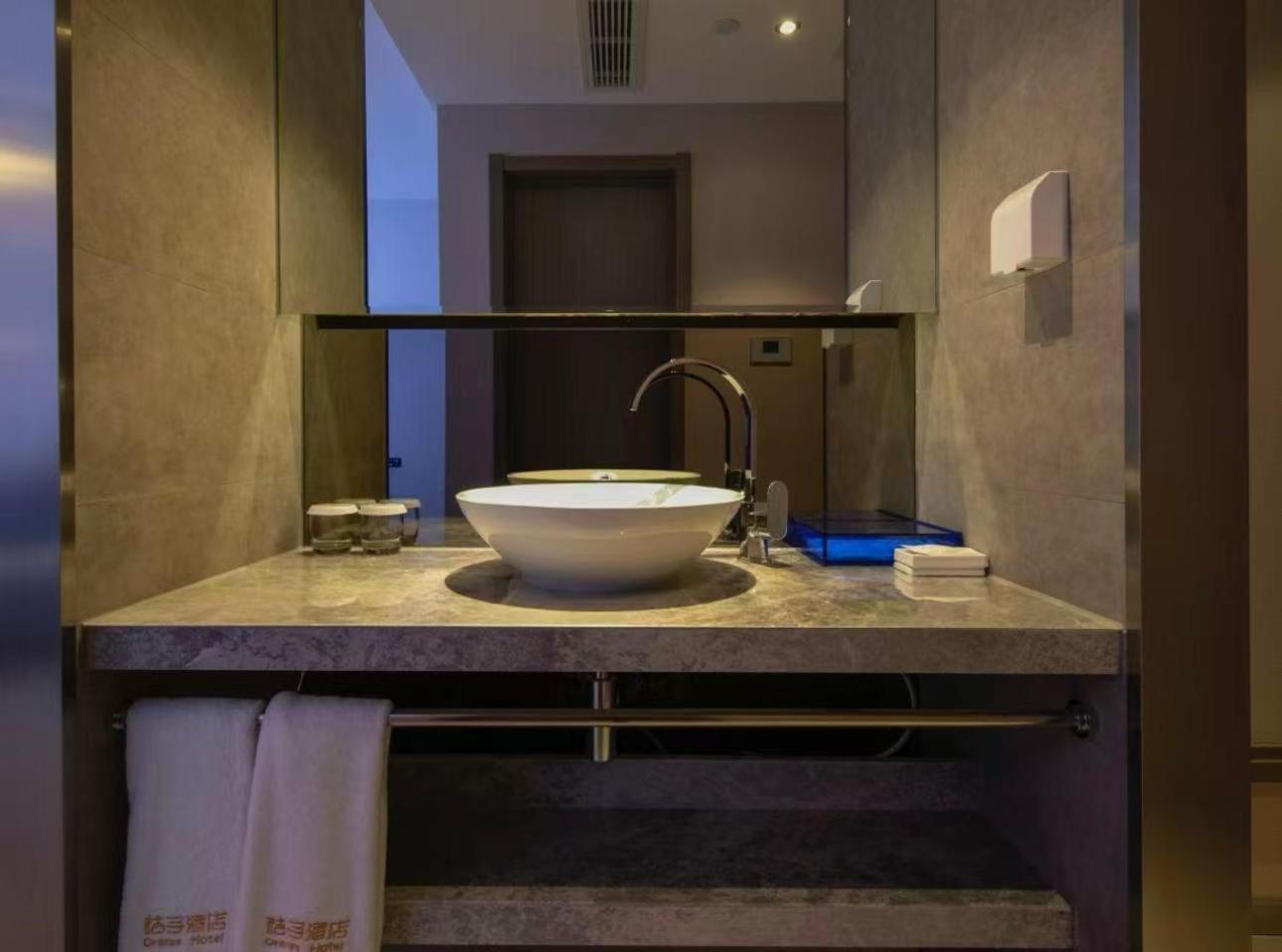 Deluxe Suite,1743221671:JPEG
