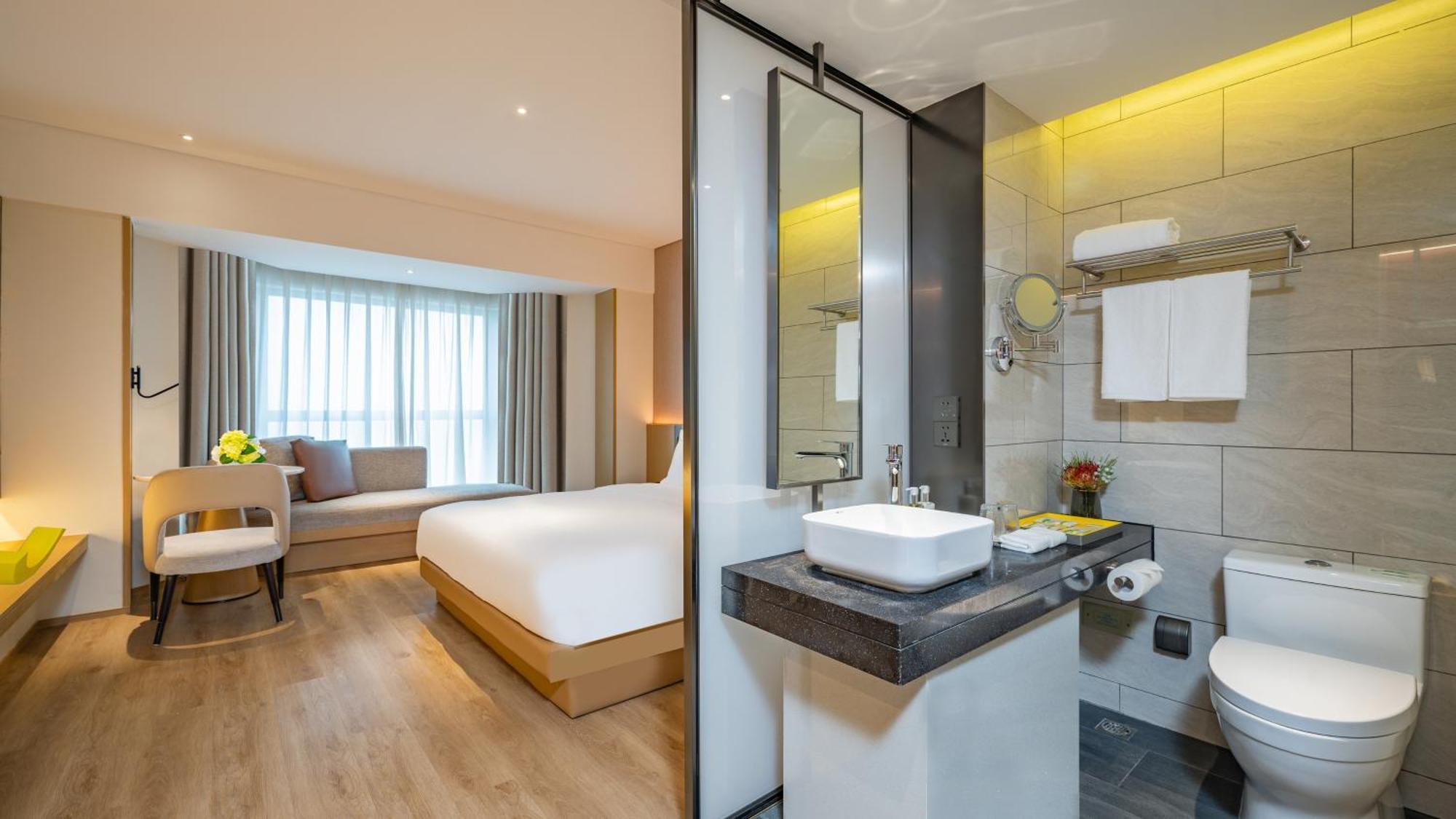Standard King Room