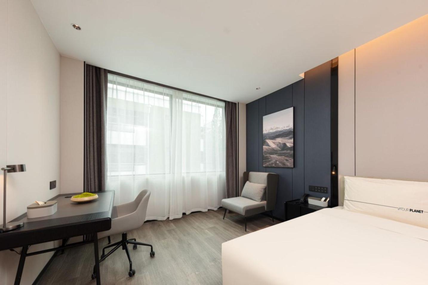 Premium Family Room