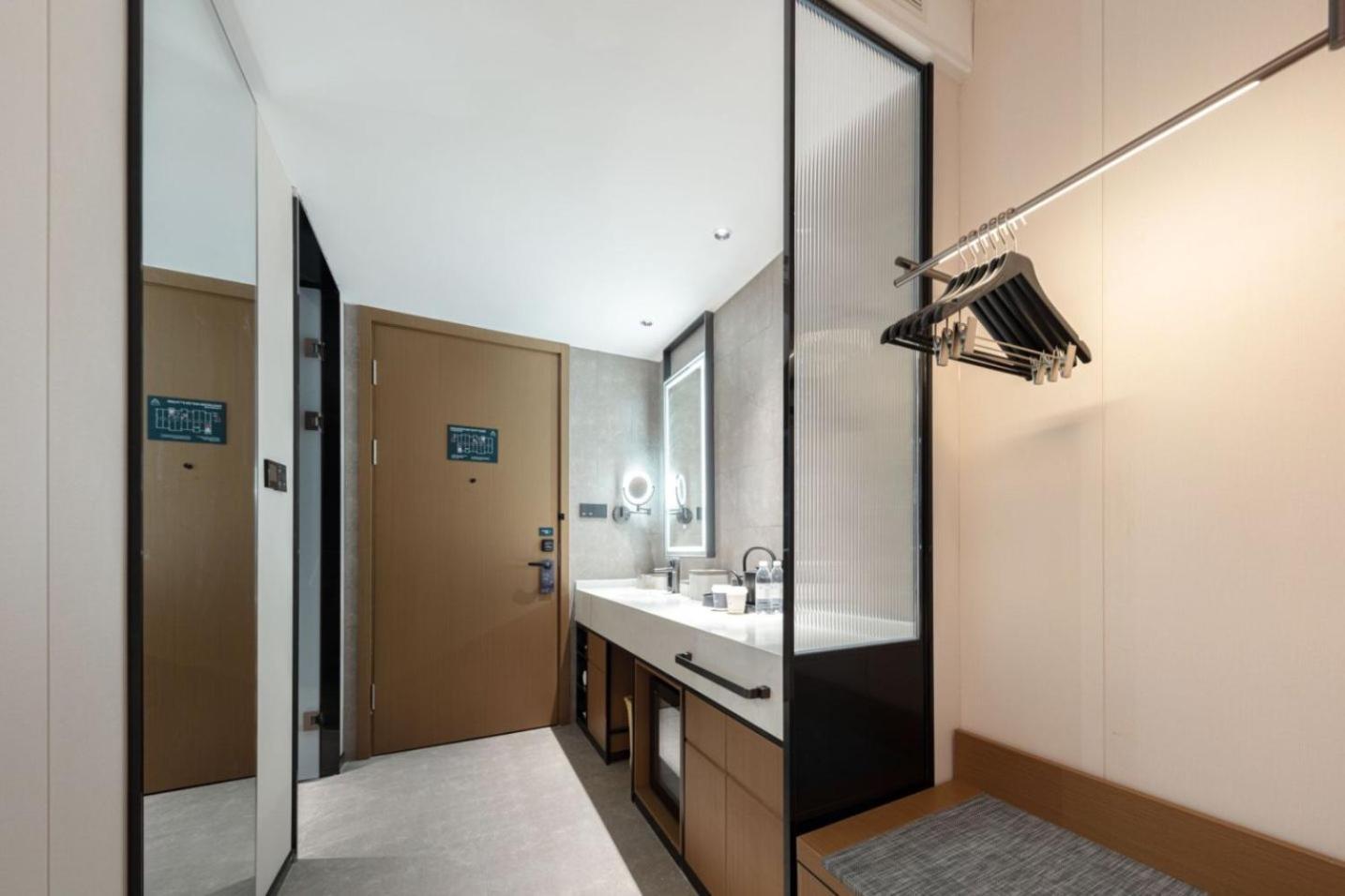 Premium Family Room