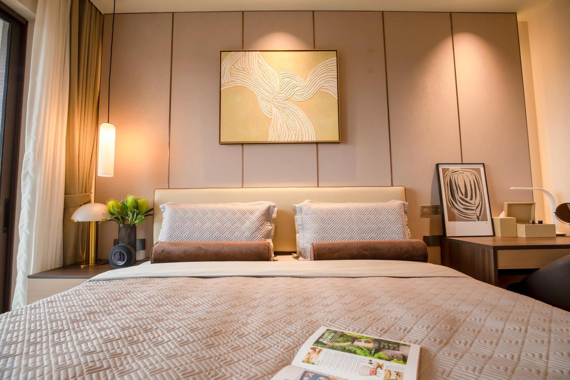 One Bedroom Premier Suite