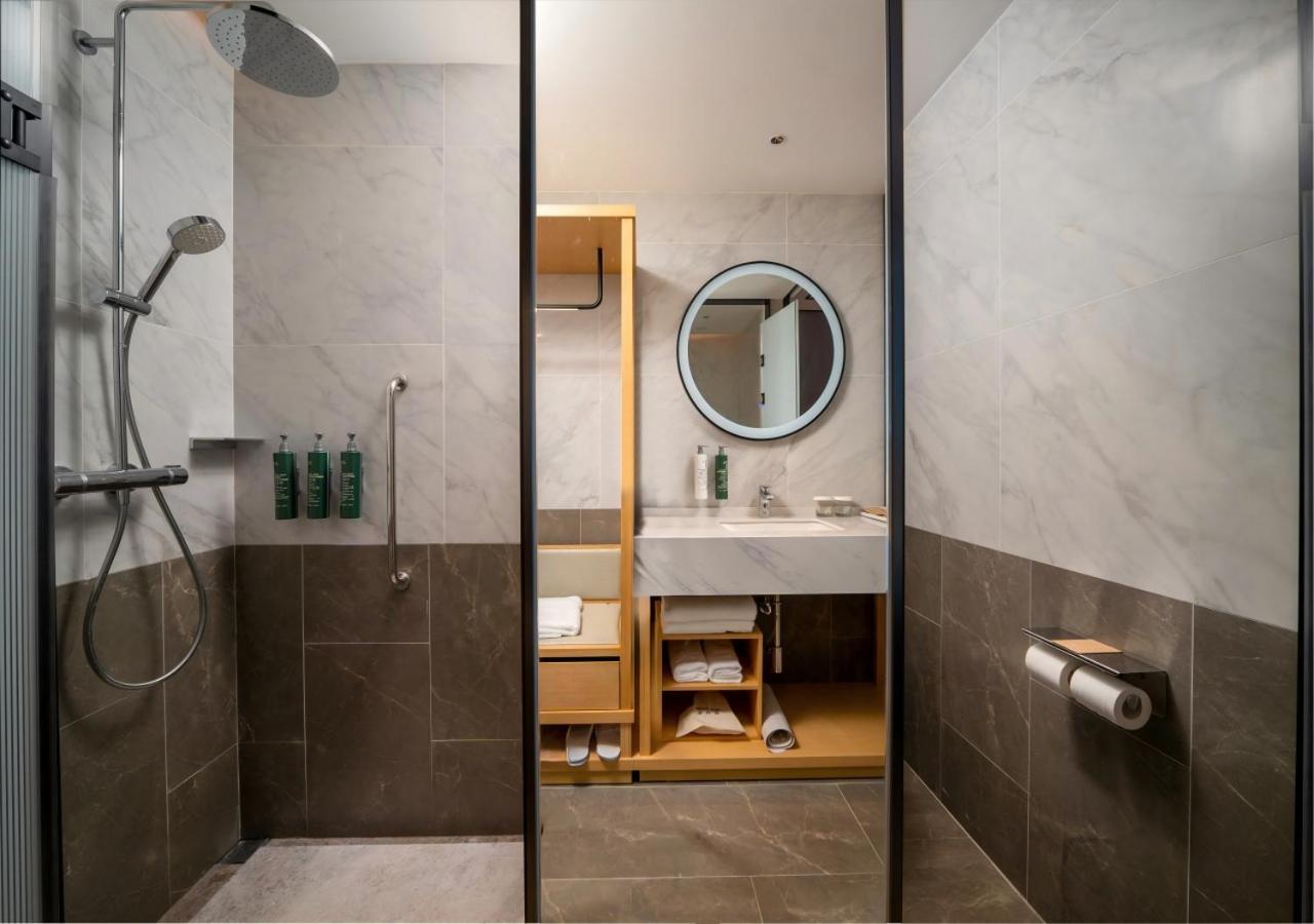 King Guest Room