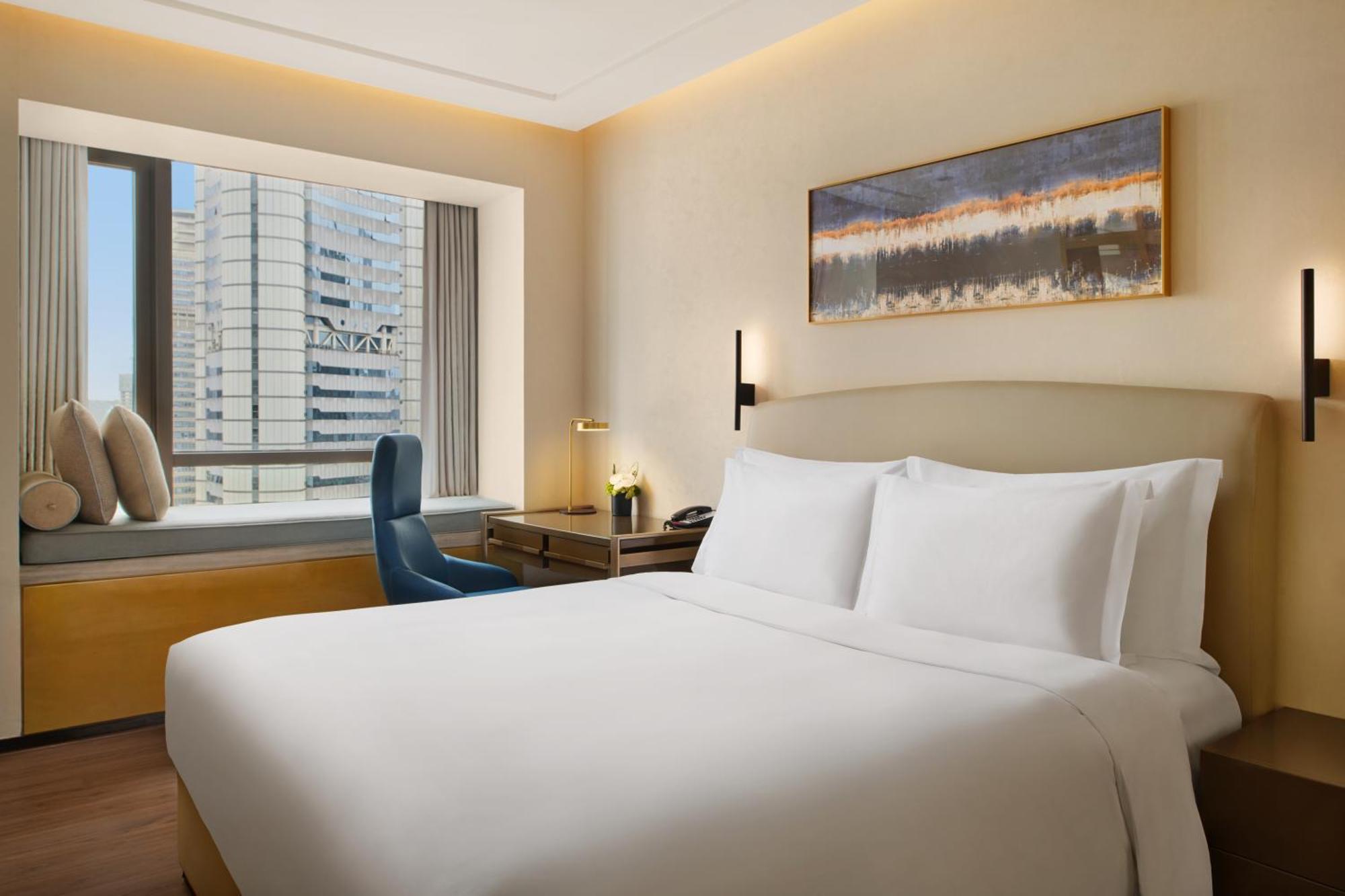 One-Bedroom Suite with Living/Dining Area and Kitchenette