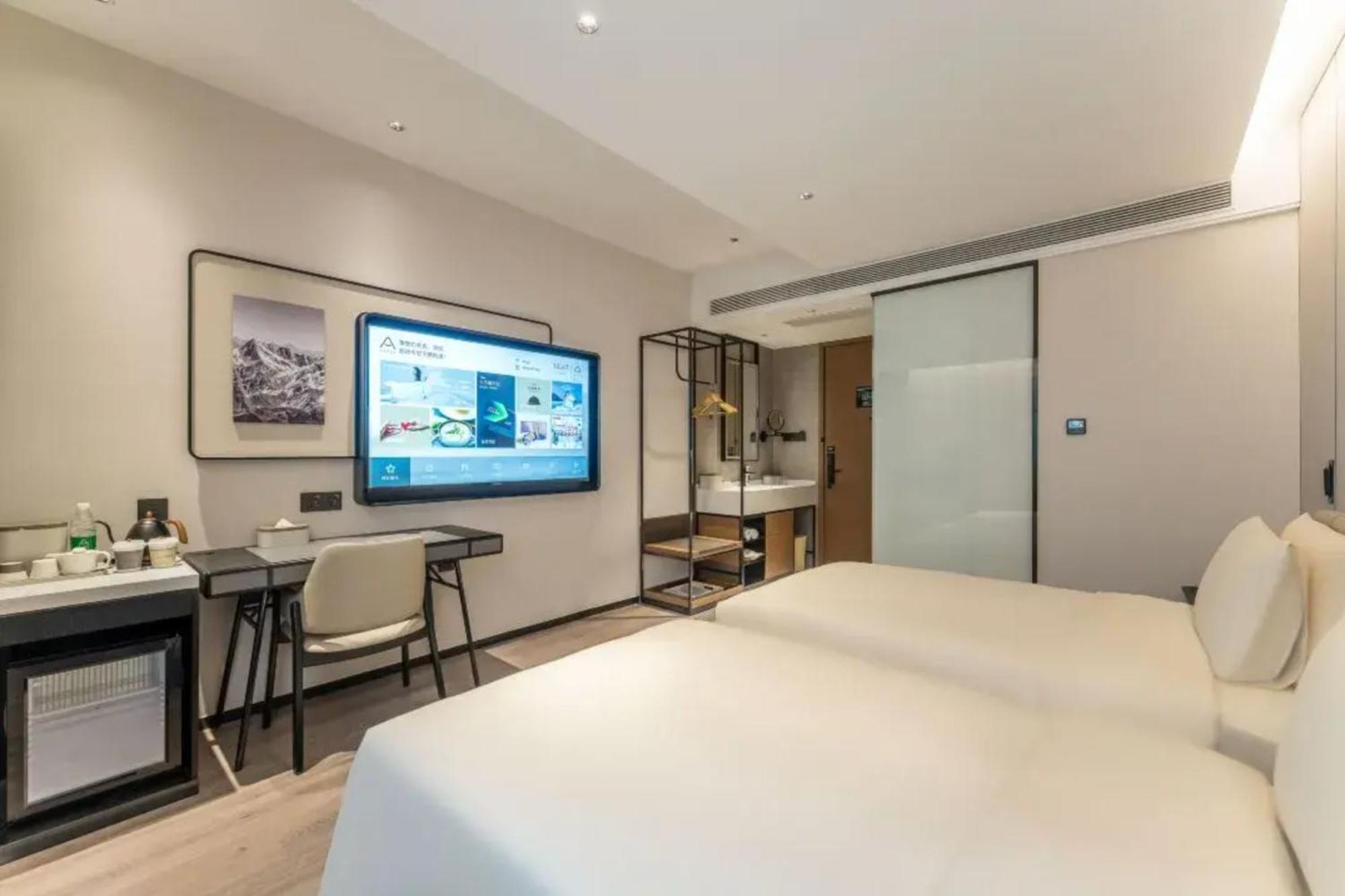 Elegant Twin Room