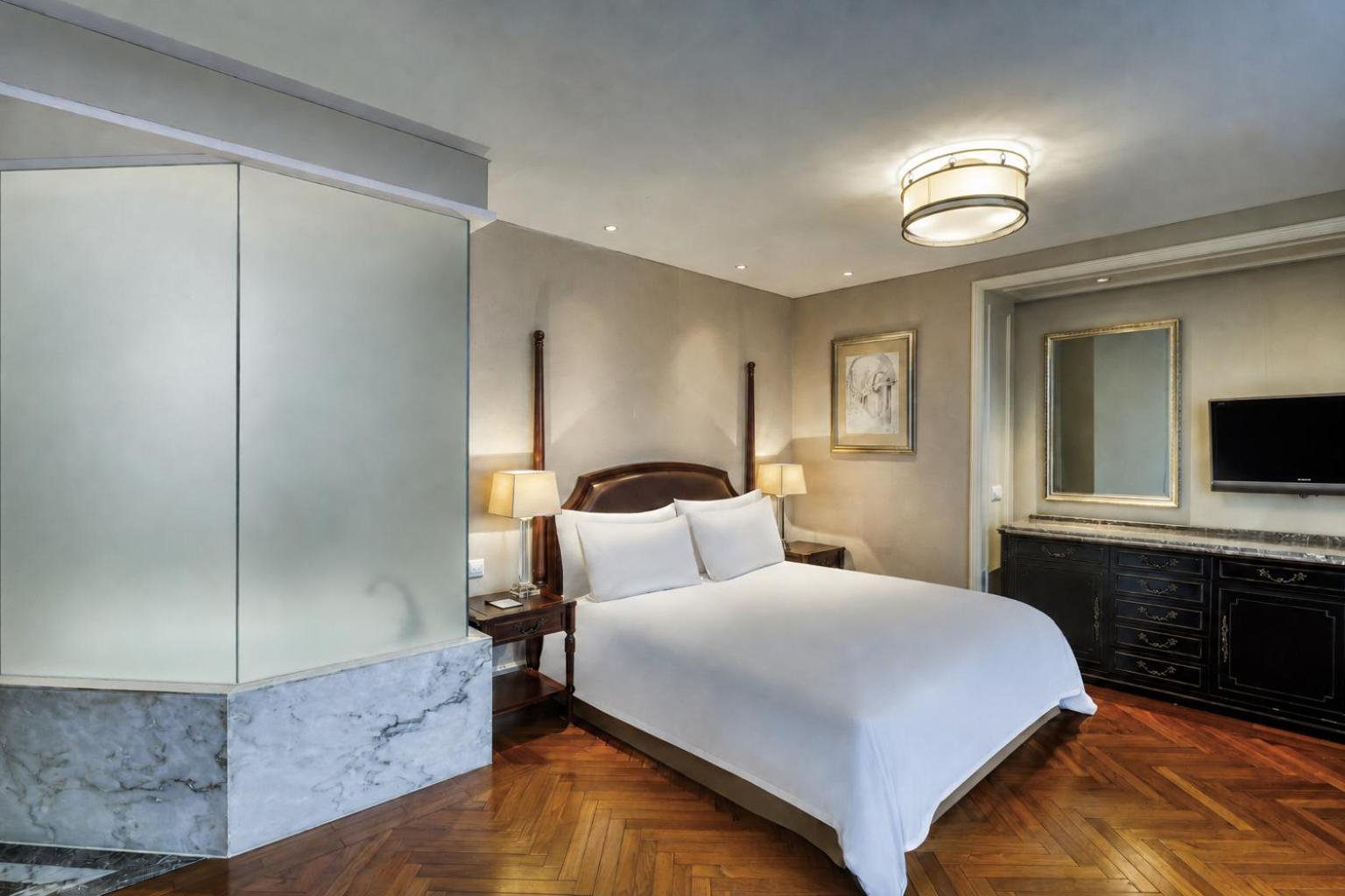 Deluxe Single Room
