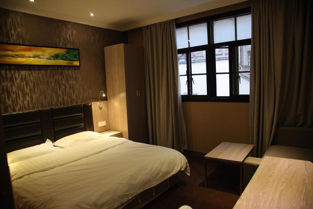 Deluxe Double Room,639227283:JPEG