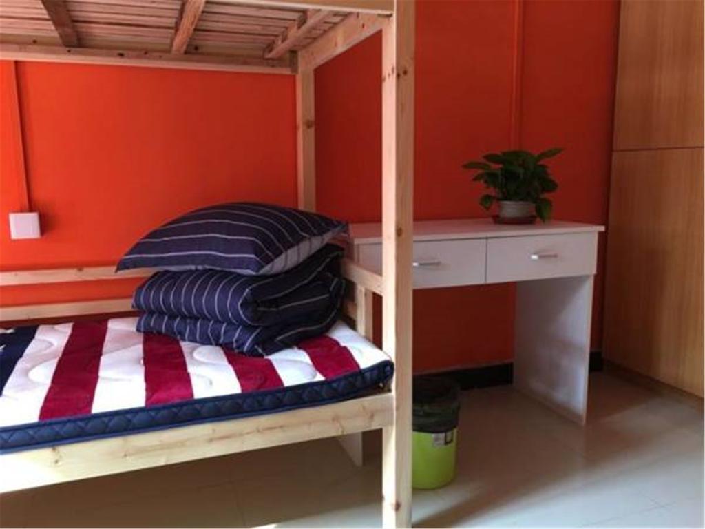 Bed 4-Bed Male Dormitory Room