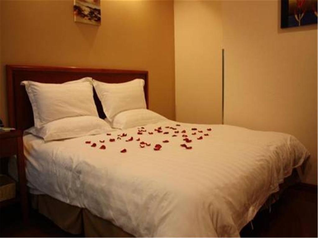 Mainland Chinese Citizens Queen Room