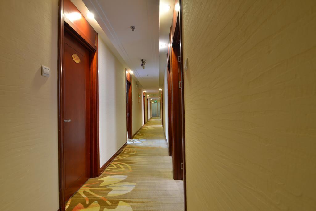 Double Room,378569806:JPEG