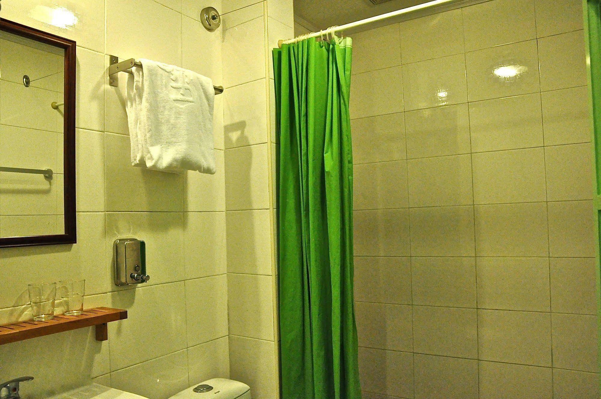 Triple Room,17445302:JPEG