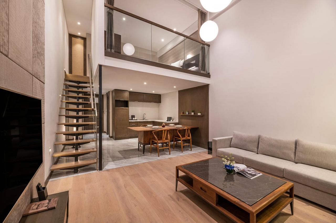 Superior King Suite Duplex,727122550:JPEG
