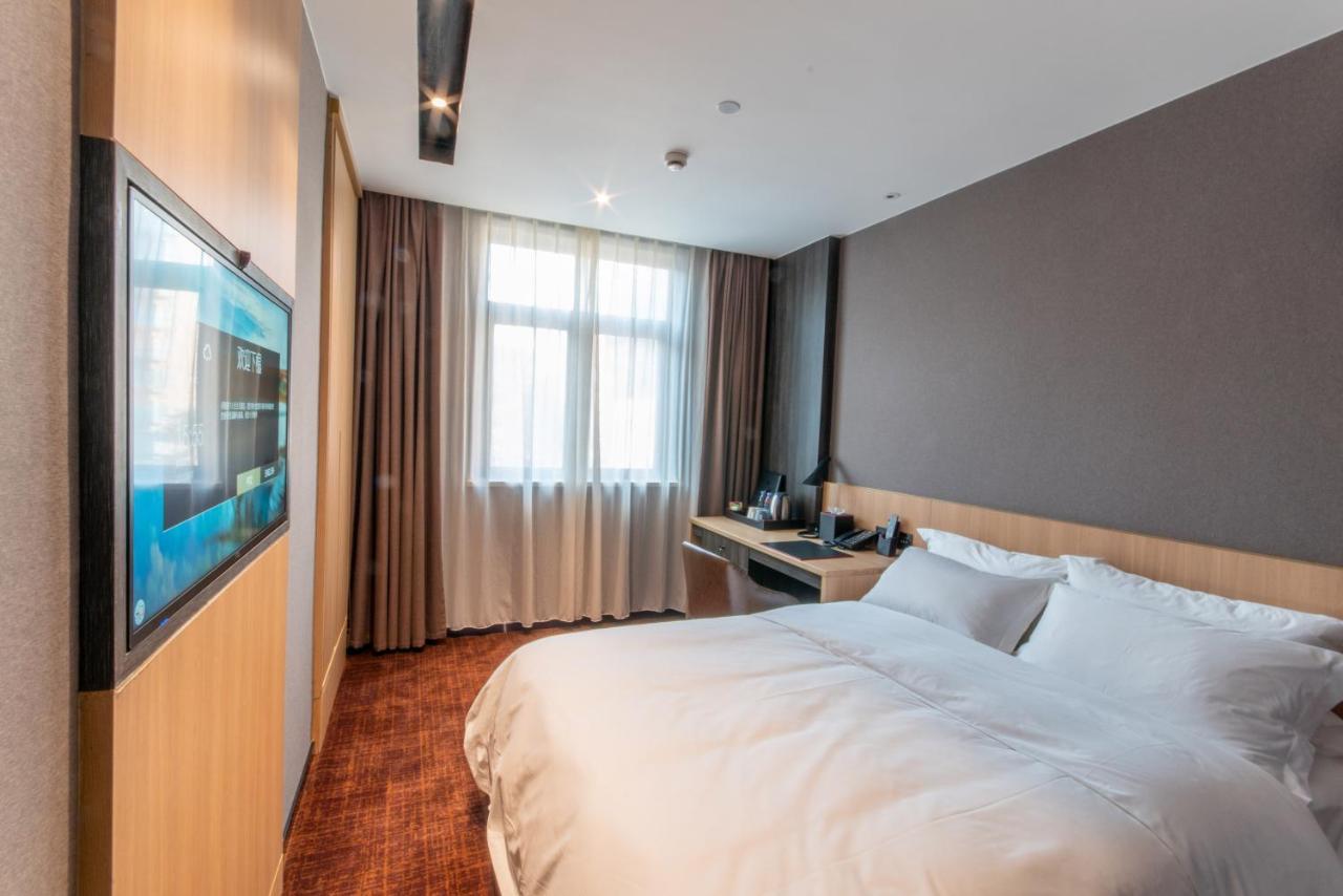 Standard Double Room,767604595:JPEG