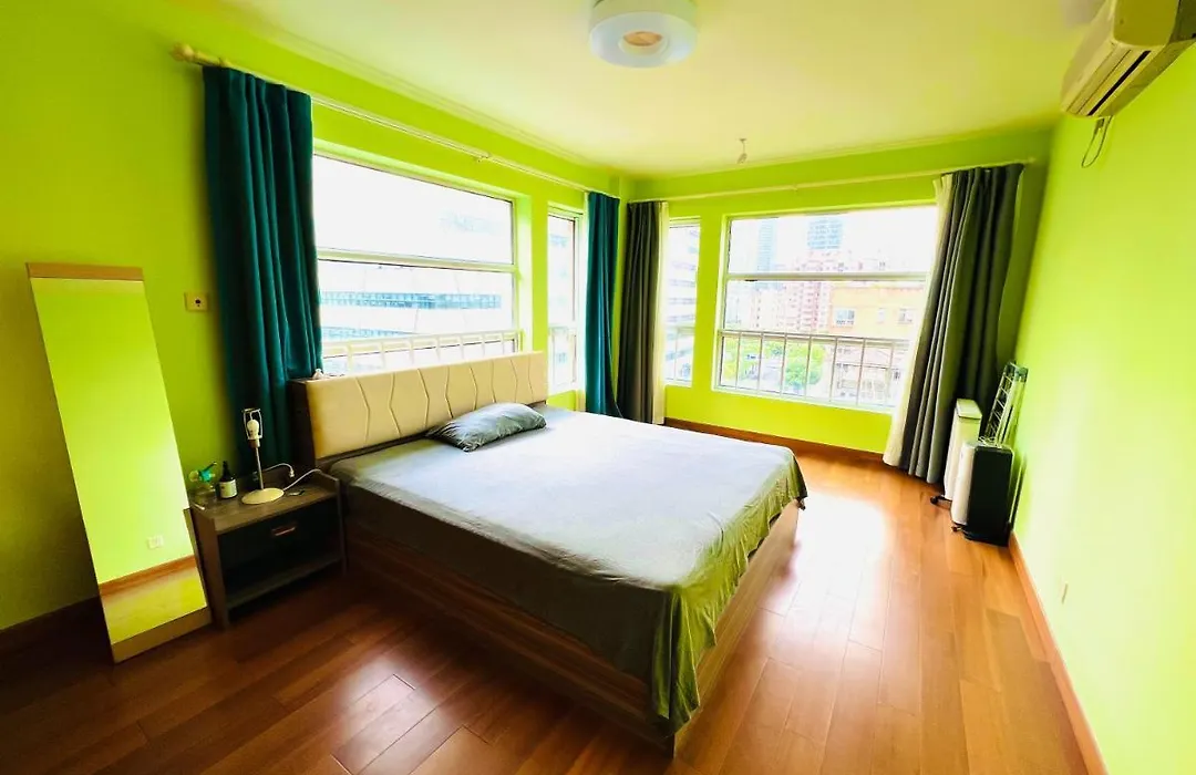 Top Floor Sunny Bedroom Near Fudan-1