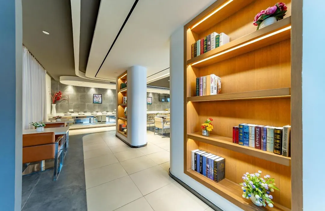 麦新格精品酒店(上海浦东国际机场店)-1