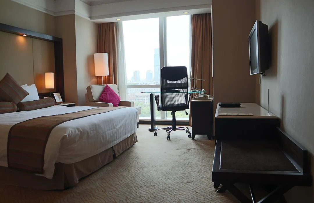 Howard Johnson Huaihai Hotel-1