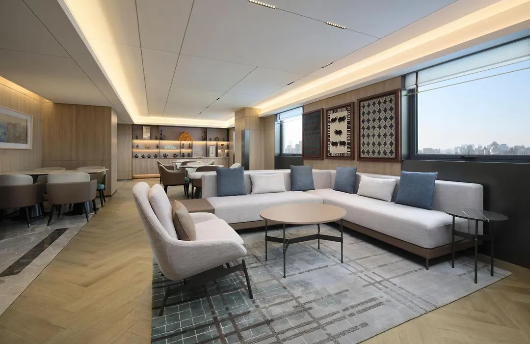 Courtyard By Marriott Shanghai Xujiahui-1