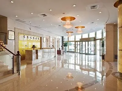Starway Hotel Xuhui District-1