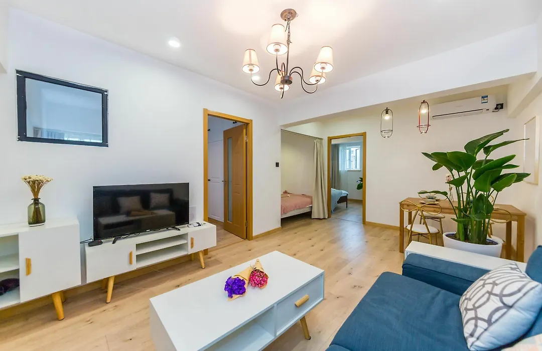 Henry'S Apartment - South Maoming Road-1