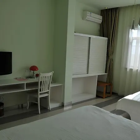 Blue House Hotel - Pudong International Airport-2