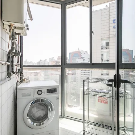 Xujiahui Park 2Br Apt-3