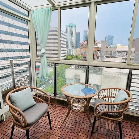 Top Floor Sunny Bedroom Near Fudan-3