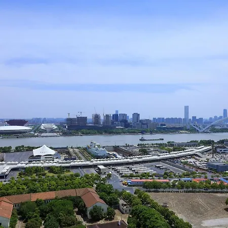 Warm Four Bedroom Apartment With Huangpu River View-3