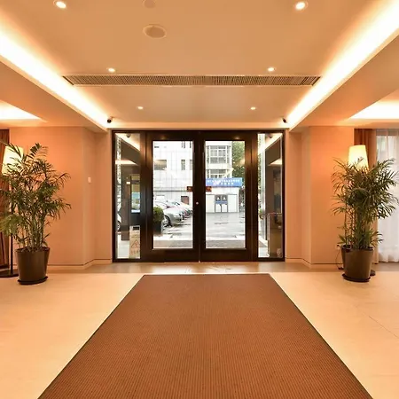 Home Inns Plus Shanghai Xujiahui Branch-3