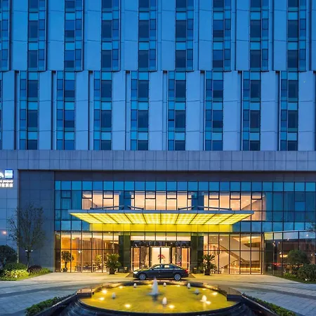 Radisson Blu Shanghai Pudong Jinqiao-3