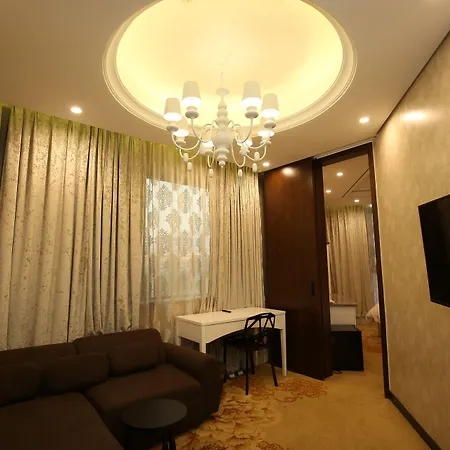 Crown Crystal Hotel-2