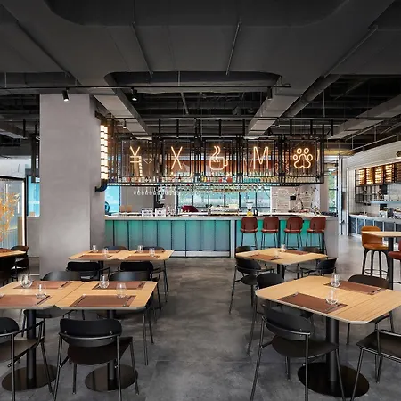 Moxy Shanghai Hongqiao Necc-3